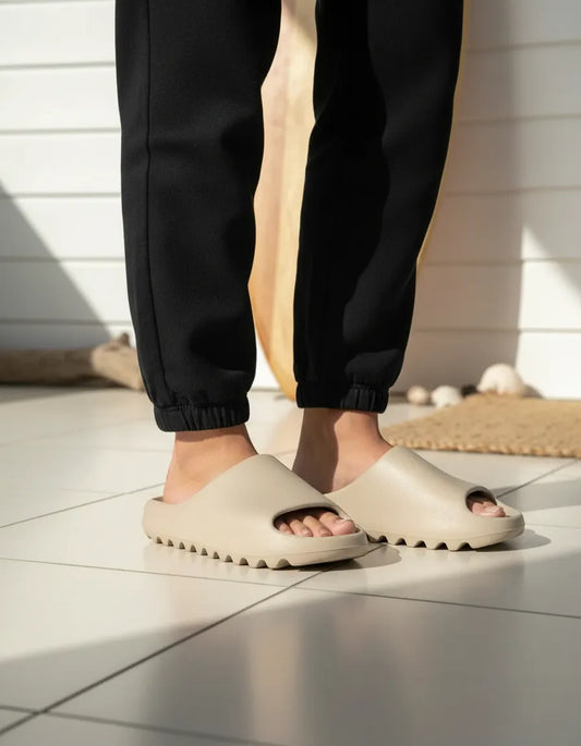 Slide Nuvem Tratorado – Conforto Absoluto em Cada Passo