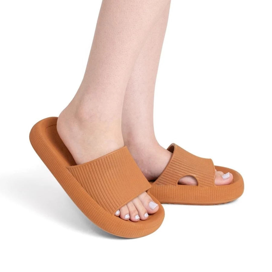 Chinelo Nuvem Slide Leve – Conforto Moderno Que Acompanha o Ritmo da Sua Rotina