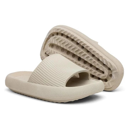 Chinelo Nuvem Slide Leve – Conforto Moderno Que Acompanha o Ritmo da Sua Rotina